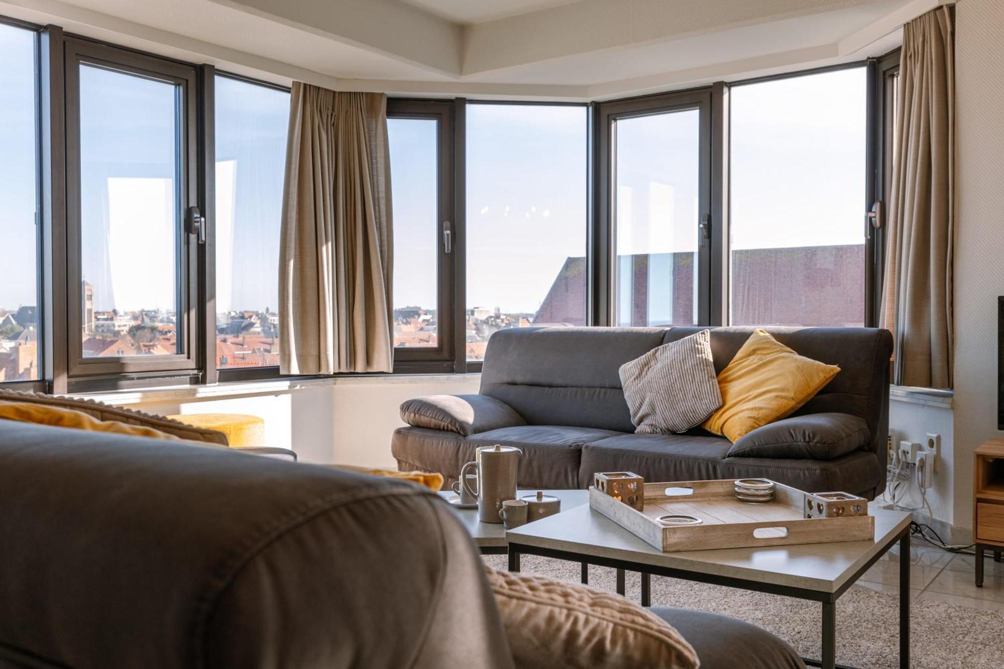 Apartment Huswell - Spacious & Modern Sea View With Garage