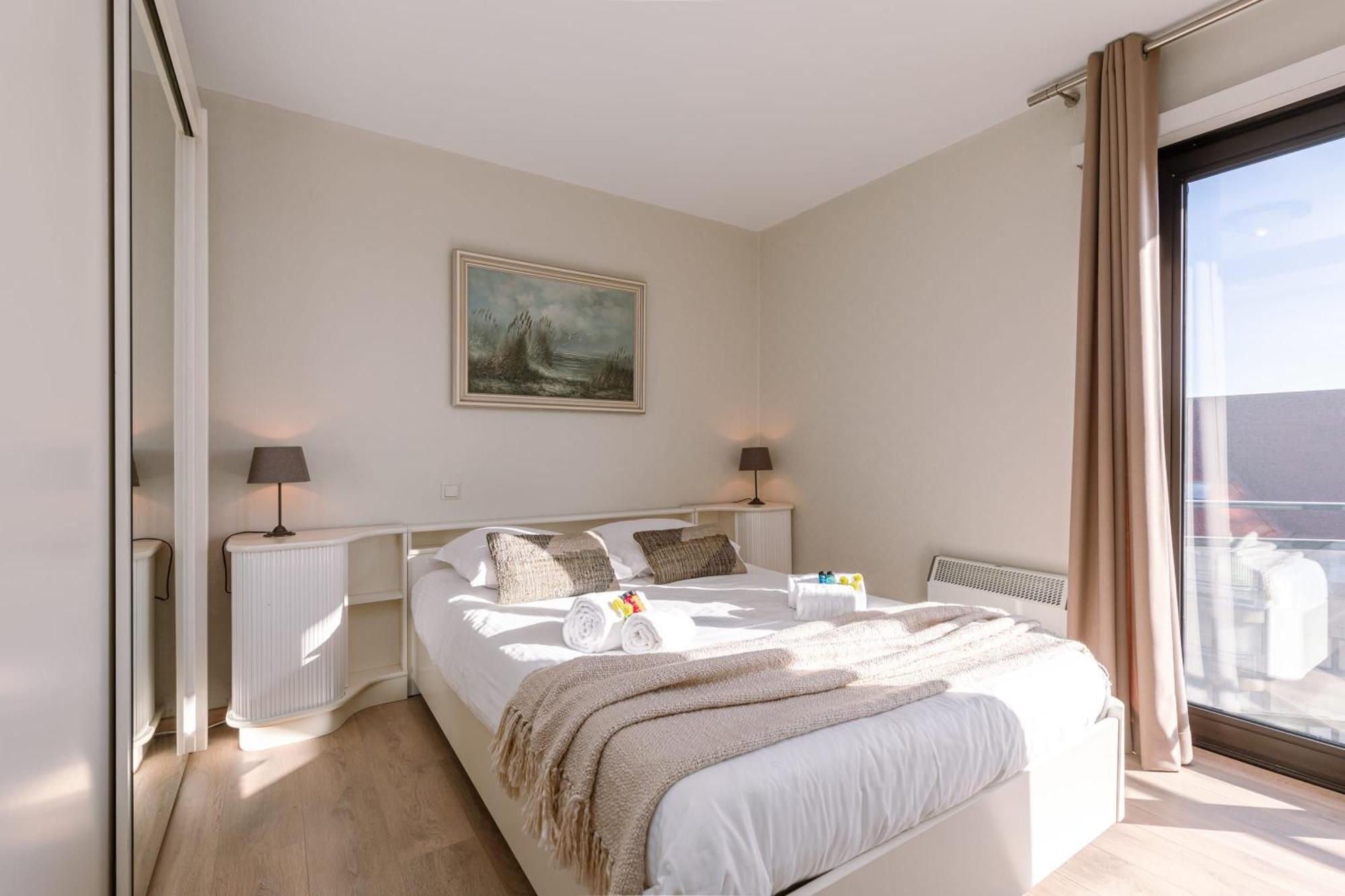 Huswell - Spacious & Modern Sea View With Garage * Ostend